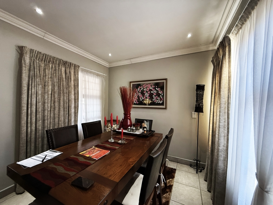 2 Bedroom Property for Sale in Baillie Park North West